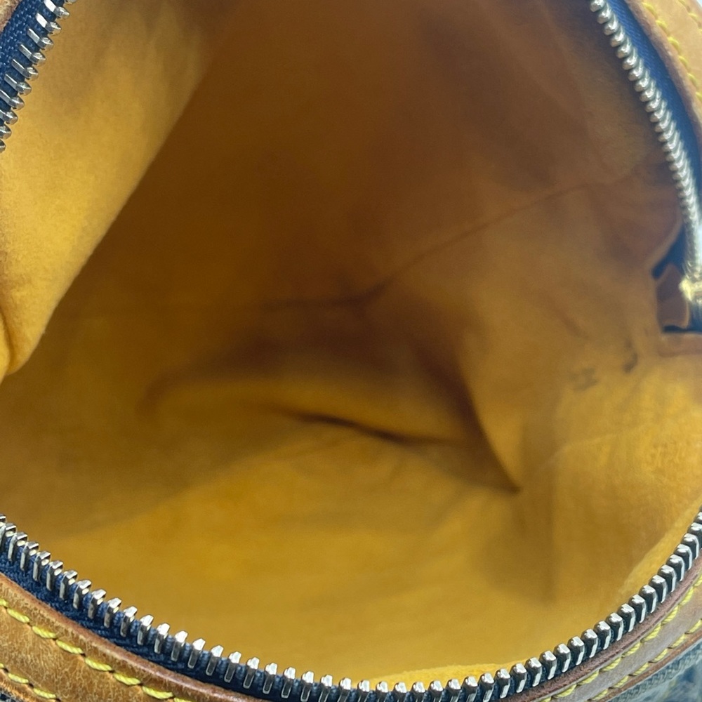 Louis Vuitton Denim Camera Bag Jean Monogram Crossbody Shoulder Vintage Rare LV - Picture 13 of 16